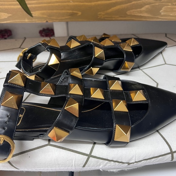 Valentino Roman stud flats size 39.5 EU - Picture 4 of 9